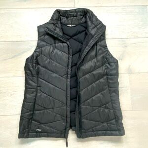 Black north face vest